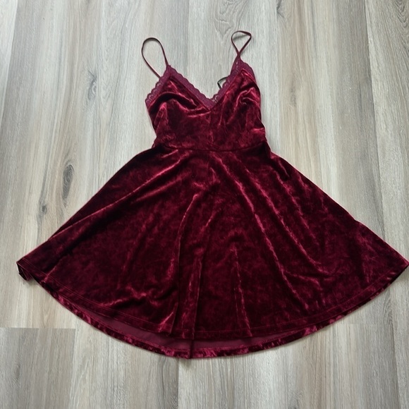 Forever 21 Dresses & Skirts - Red Velvet Mini Dress Size Small